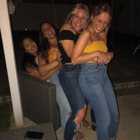 Meet your Posher, Kaitlyn - Picture 4 of 4